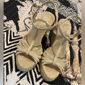 Colin Stuart sold by Victoria Secret - 6.5